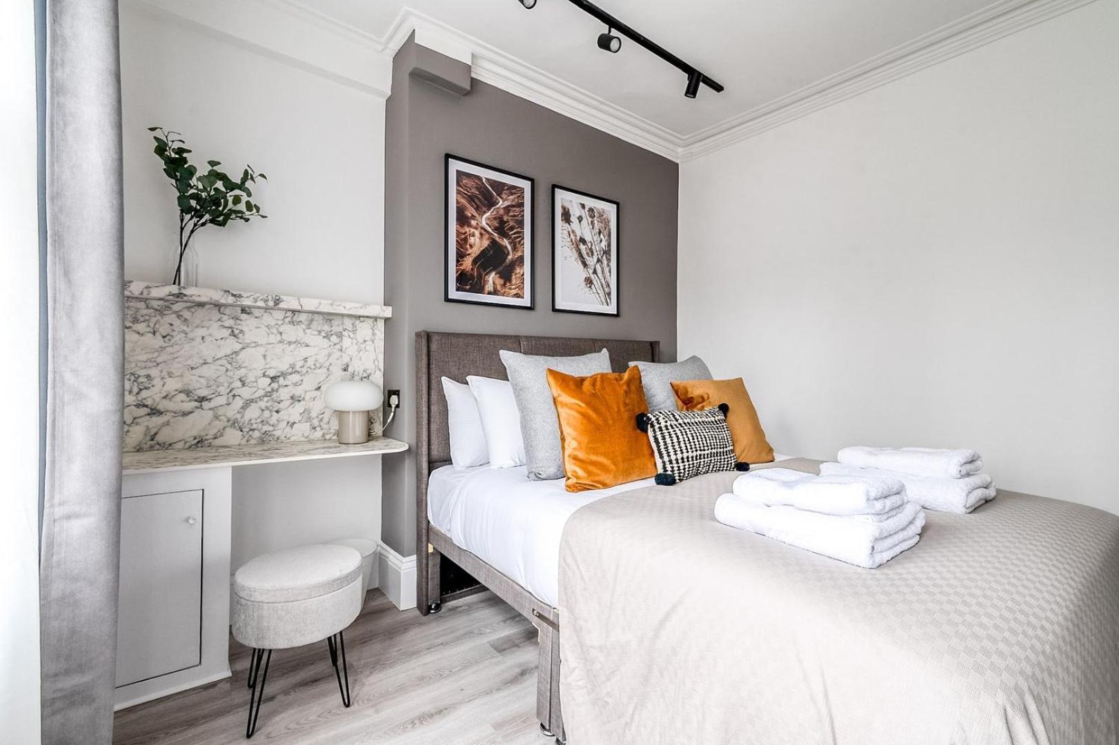Little Venice Luxury Apartment Londen Buitenkant foto
