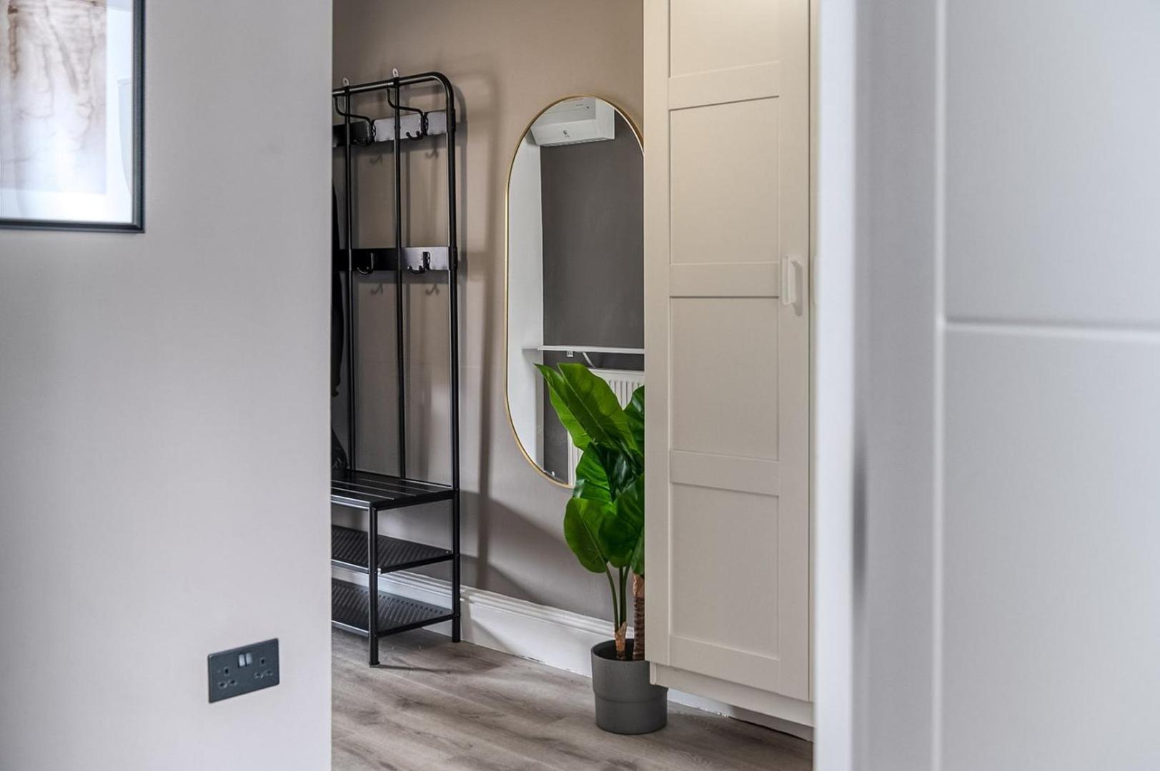 Little Venice Luxury Apartment Londen Buitenkant foto