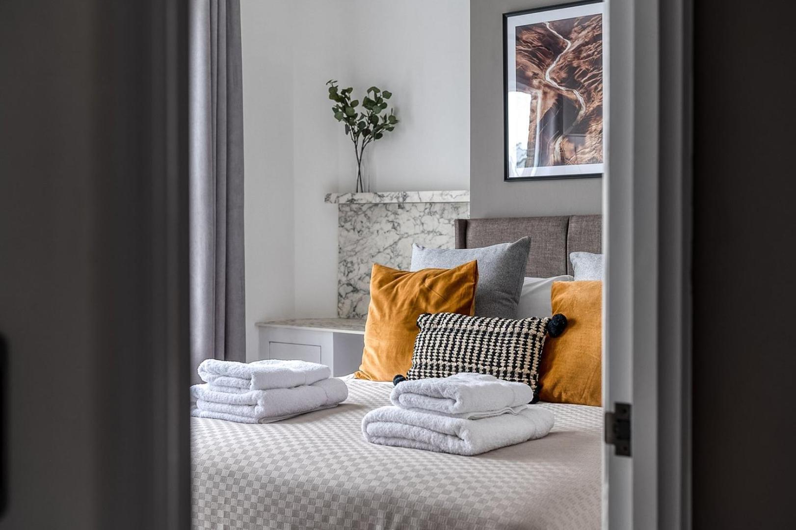 Little Venice Luxury Apartment Londen Buitenkant foto